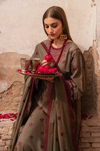 Load image into Gallery viewer, AZ - ZEENAT