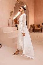 Load image into Gallery viewer, AZ - ROYAL ALLURE
