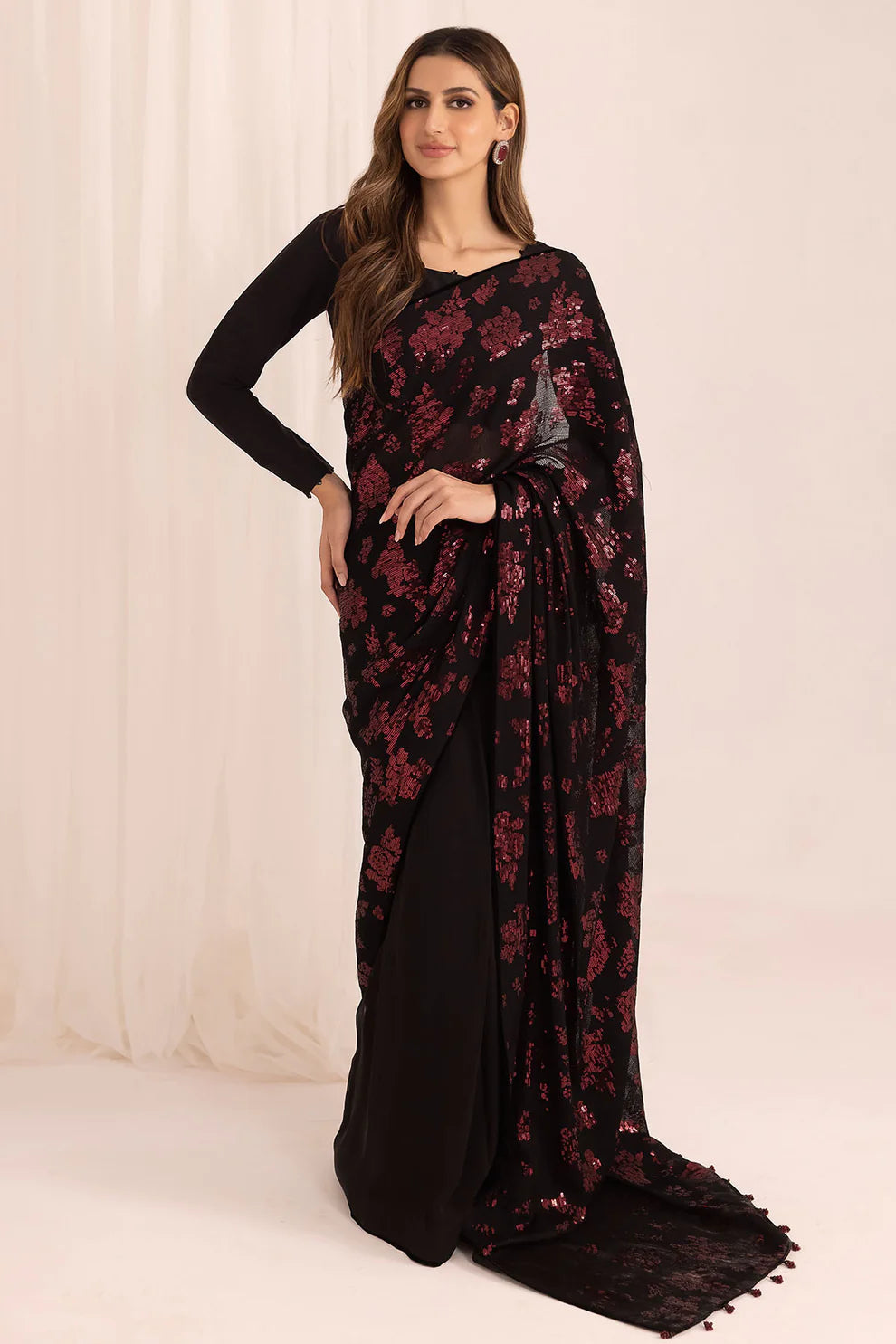 J - SAREE UC-3018