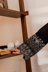 F - BLACK FLORET