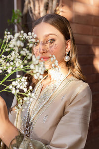F - AUDREY