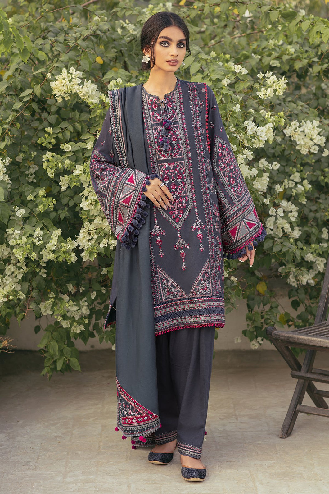 J-SAFEENA (SHALWAR STYLE)