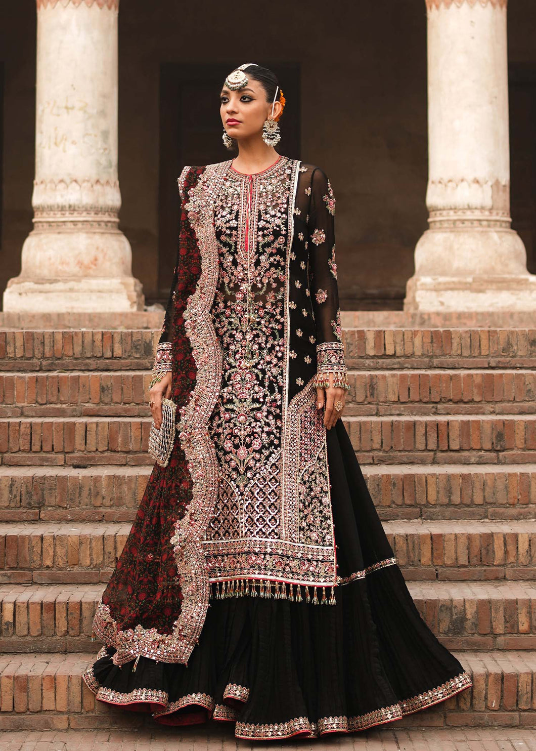 HR - HAQEEQAT