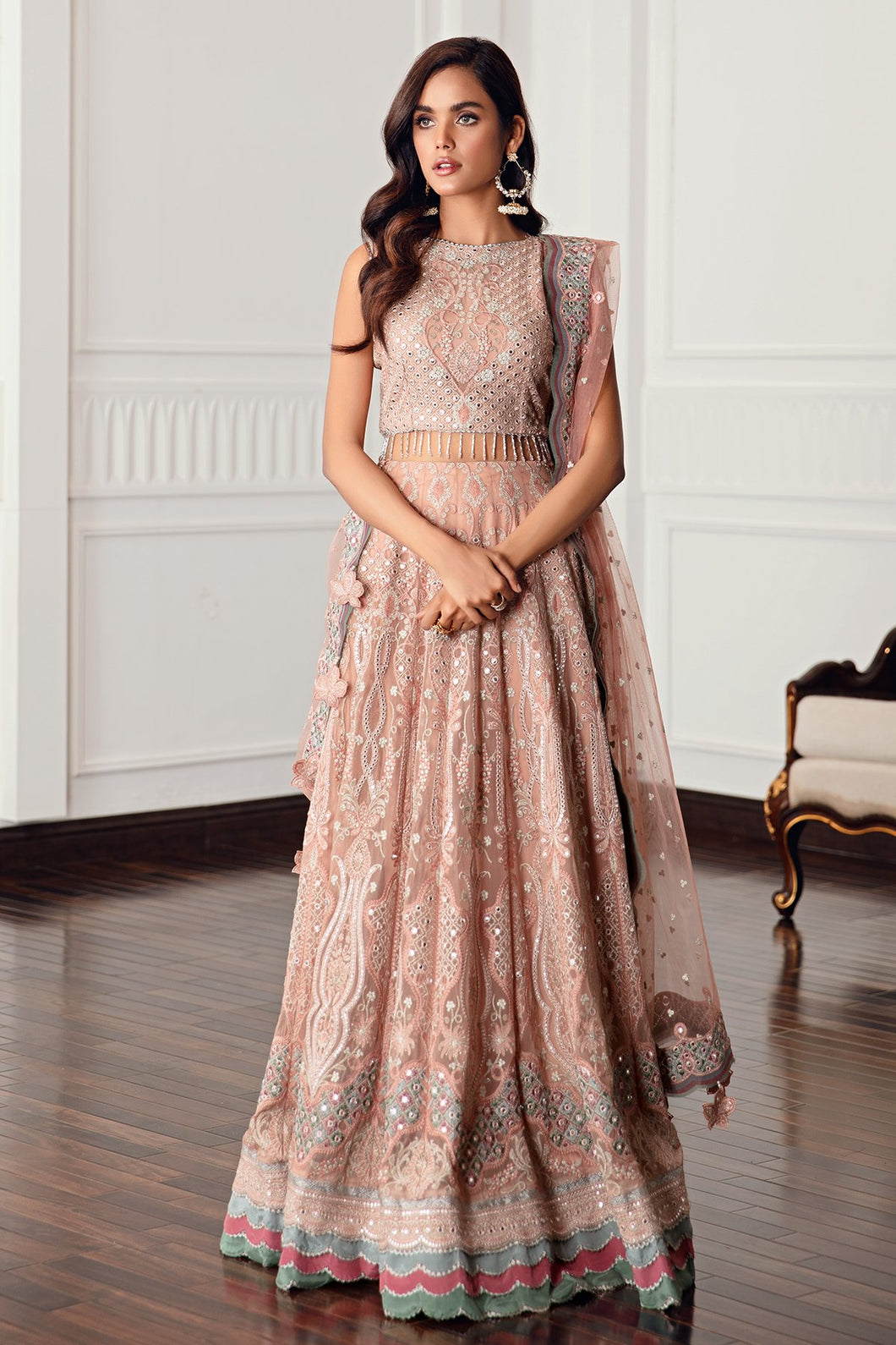 J - DIAMANTE (LEHNGA)