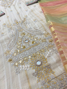 AA - BEIGE 1823