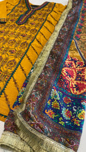 Load image into Gallery viewer, AA - K MUSTARD YELLOW